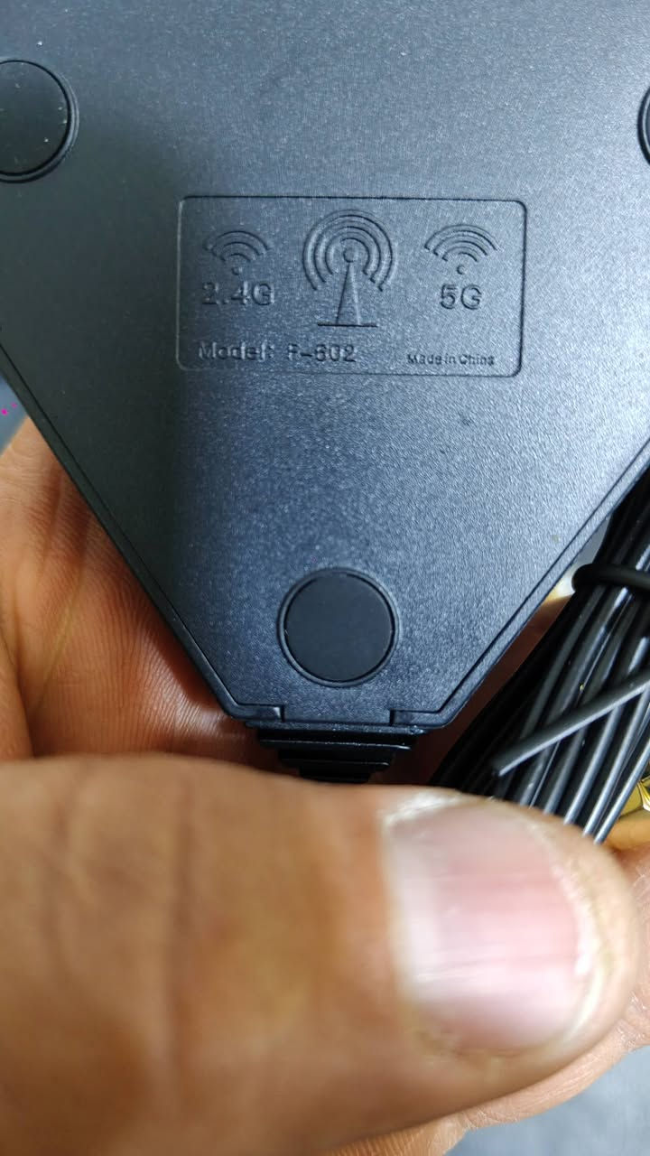 السلام عليكم
قطعة بهذا الشكل مااعرف المن تستخدم جديدة لوك انطي سعرك وبالعافية حبايب


**إذا كنت صاحب هذا الإعلان وتريد حذفه لأي سبب، رجاءا أرسل رسالة إلى الدعم الفني**