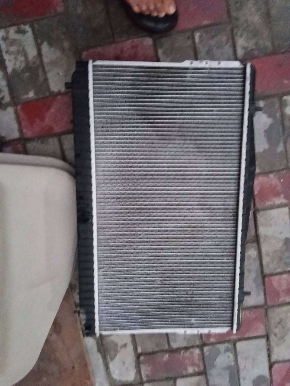 سلام عليكم  لبيع راديتر مال اوبتره 
نضيفه مابيه شي  الا اذب مي 
السعر 30 بيه مجال  
*********** مكاني كربلاء
