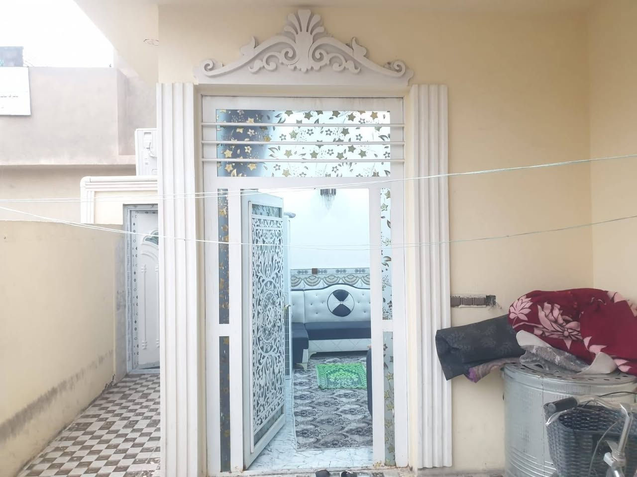 ●●  بيت طابو زراعي 25  للبيع ●●

○ بيت مساحة 150 متر طابو زراعي 25

○موقع / بستان الجمعية -سلمان باك   -المدائن

○البيت يحتوي / على غرفتين نوم + صالة + استقبال + مطبخ + صحيات   

○ بناء الدار حديثاً

○ البيت يحتوي على خدمات كاملة  وجاهزة 

○ سعر  مناسب  
 

● للاستفسار مراسلة الصفحة او الاتصال واتس اب على الرقم 

☆ ابو نواف ***********

☆ابو نواف ***********
