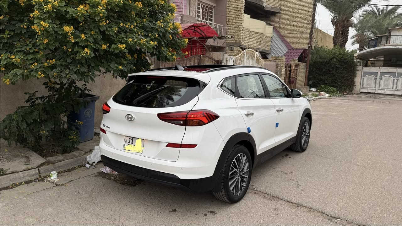 توكسان كاصد اصلي استلام شركه عامه موديل 20 مكفوله كفاله عامه فول 1/1
بنراما 
محرك 2.000 دوش 
حساسا امامي و خلفي 
تحكم ستيرن جهتين 
كامره خلفيه
اريل نفكيشن 
هند بريك ب رجل 
بصمه 
كشنات كهرباء ب صدر 
شاحن واير ليس 
خمس عدسات و لايت دوار 
بك لايت لد 
وبعد موصفات بيه 
سياره حلوه و جديده موديل 20 
مكاني بغداد حي الاعلام رقمي ***********
