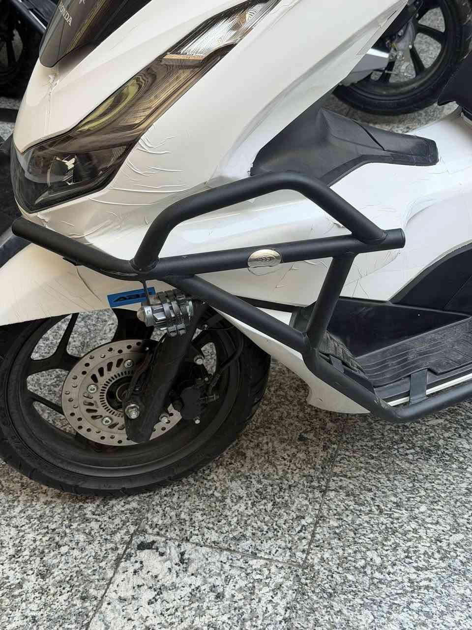 سلام عليكم درع دراجه pcxجيل رابع الأصلي التايلندي sssالبيع نضيف  اتصل وبخدمتك ***********المكان مدينه الصدر
