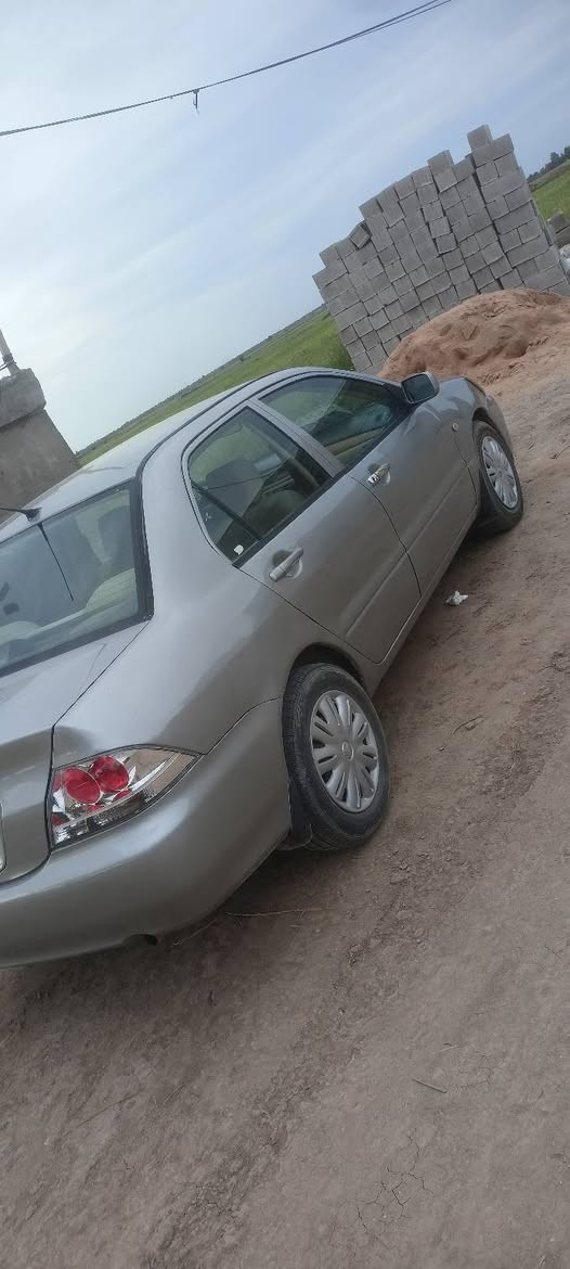 لانسر 2010 جاهزه محرك كير حداديه تايرات كهربائيات مصبوغة عام جارده تحويل شوكت ما يعجبك الديوانيه الشاميه 65 بيها مجال بيع او مراوس***********
