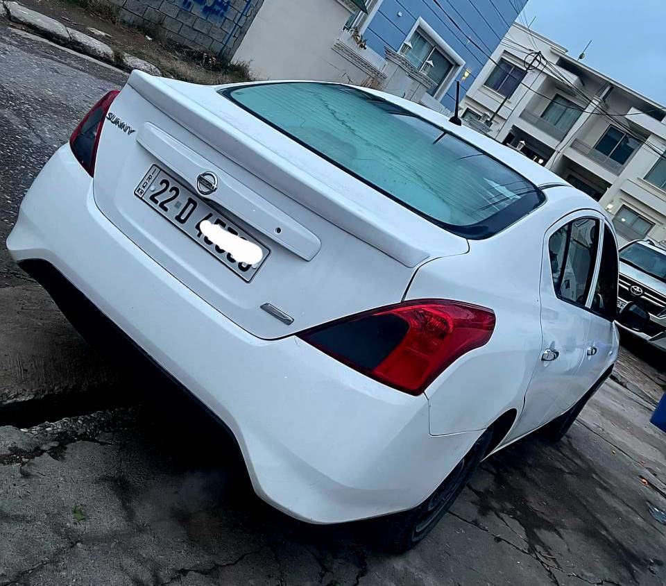 نیسان سنی2015خلیجی پینج5پارچە
سبوغی هەیەجەمپەکی خفیفی پیش وپشتی هەیە ڕەقەم سەنەوی نوێیە
تعویل غڕامەبەشەرتە.نرخی82$وەرەقە
ومعاملەکی کەم شوین هەولیر
*********** أربيل, العراق
