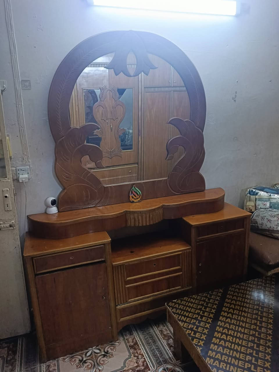 سلام عليكم ورحمة الله وبركاته
غرفة اخشاب ام الملحق السعر 600 الف 
جربايه طابقين حديد السعر 50 الف مع دواشكها 
هيتر كهربائي شغال السعر 30 الف 
صوبه نفطيه كيرونه شغاله السعر 40 الف


**إذا كنت صاحب هذا الإعلان وتريد حذفه لأي سبب، رجاءا أرسل رسالة إلى الدعم الفني**