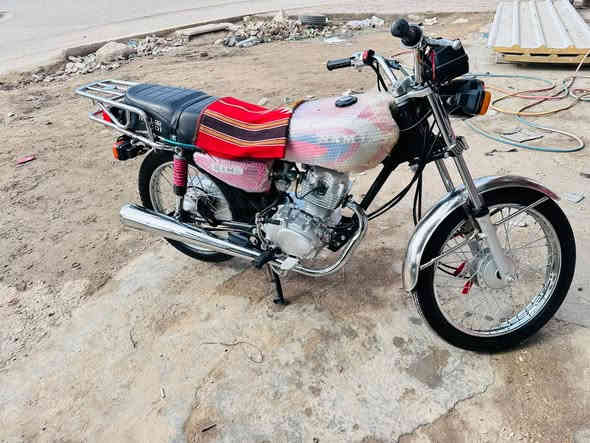 سلام عليكم دراجه للبيع شوفت عينك نضافه

اسكنر معرض ابو سكينه درجه لوك سعره ٧٠٠ وبيه مجال 

نضافته ١٠٠/٩٨

***********
