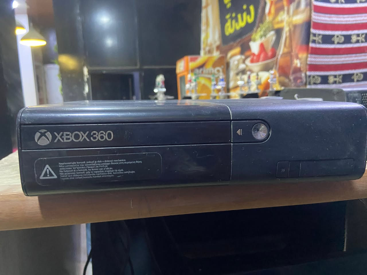السلام عليكم XBOX 360 بهاذي الاشكال ماعرف بيهن حيل نضيفات مستخدمات قليل مابيهن اي خلل عندي ٤ ابيع شلعة وابيع مفرد سعر الواحد 90 الف كامل سعر نهائي وعندي ٦ بلازمات ويا للبيع سعر البلازمه ٧٠ الف بدون نت تكدر تشدلها كرت ب ١٠ يصير بيها نت الشراي يتصل مو شراي لتعبني فدوه مكاني بلديوم *********** سبب البيع اريد اخلي بلي 4 بمكانهن
