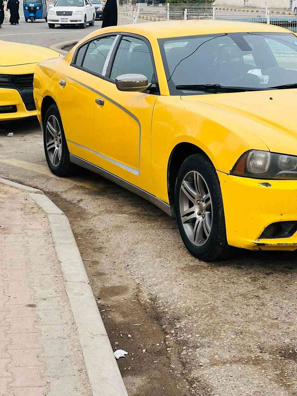 جارجر 2012رقم بغداد بإسمي مصفره هيئه وغرامه بيها جاملغين امام تبديل جاهزه كير مكينه حداده تخم تاير اكسن سياره صبغه وحده السعر 130 وبيها مجال بسيط 
مكان السياره ميسان للاتصال
***********
