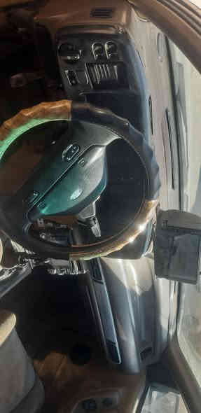 فورد اسكوربيو مديل91 محرك4سلندر مكينه شرط لا صرف ولا نفخ *********** او*********** سعر25 بيها مجال فول موصفات تبريد يحتاجلو كبس بس
