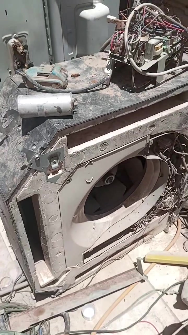 سبالت 3طن 2طن 1ونص بلادي  وخارجيات طن 3طن الى 1ونص  بلادي شركه بدون تصليح شرط العنوان النجف الاشرف الاستفسار بي وتساب ***********
