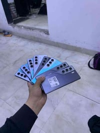 تكنو كامون 40 برو 5g ذاكرة 256  رام 12  غراض كاملة استعمال شي قليل  سع...