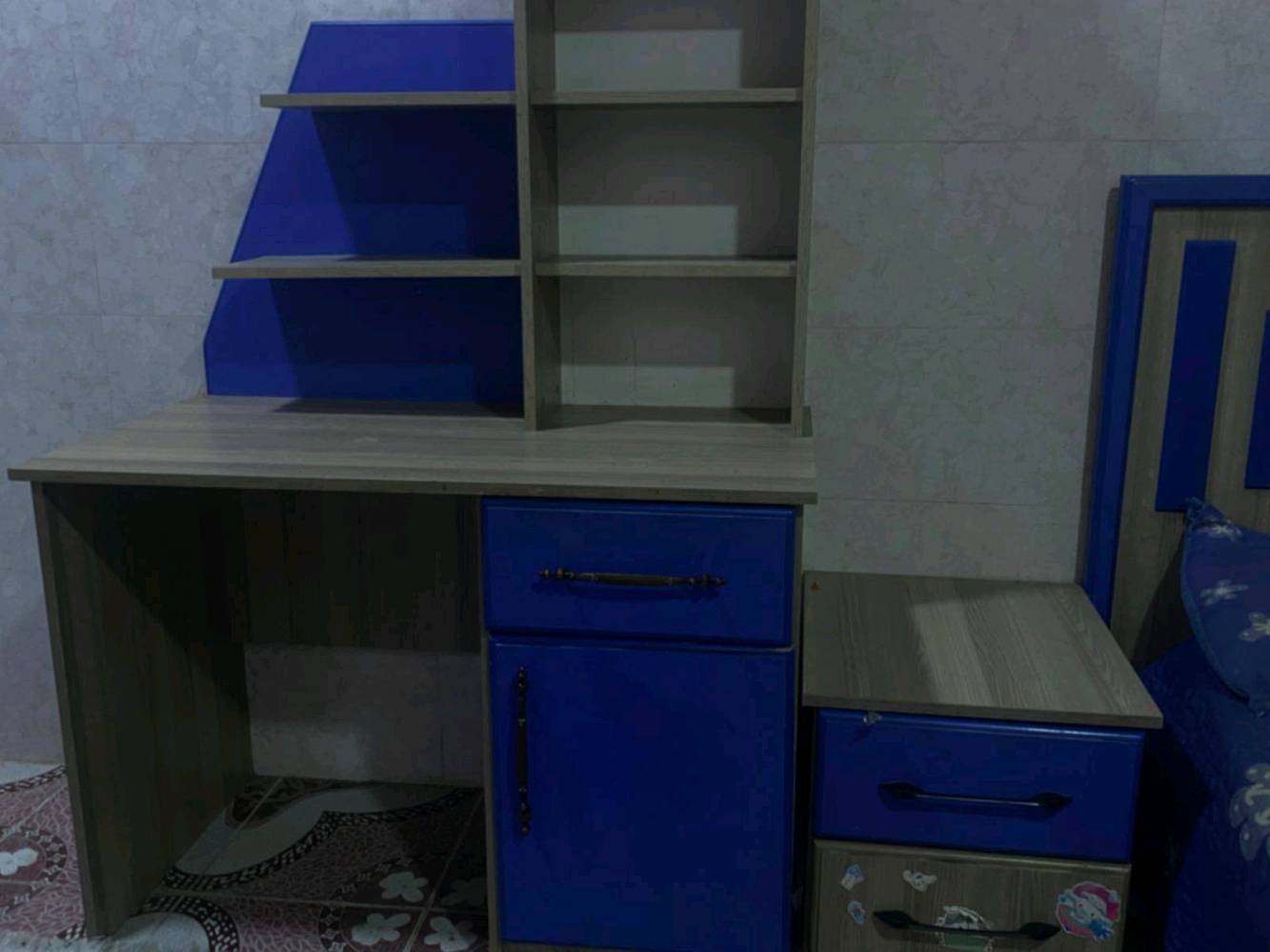 غرفه اطفال اسره 2 نضيفه ومابيها اي كسر اريدها ب700وبيها مجال