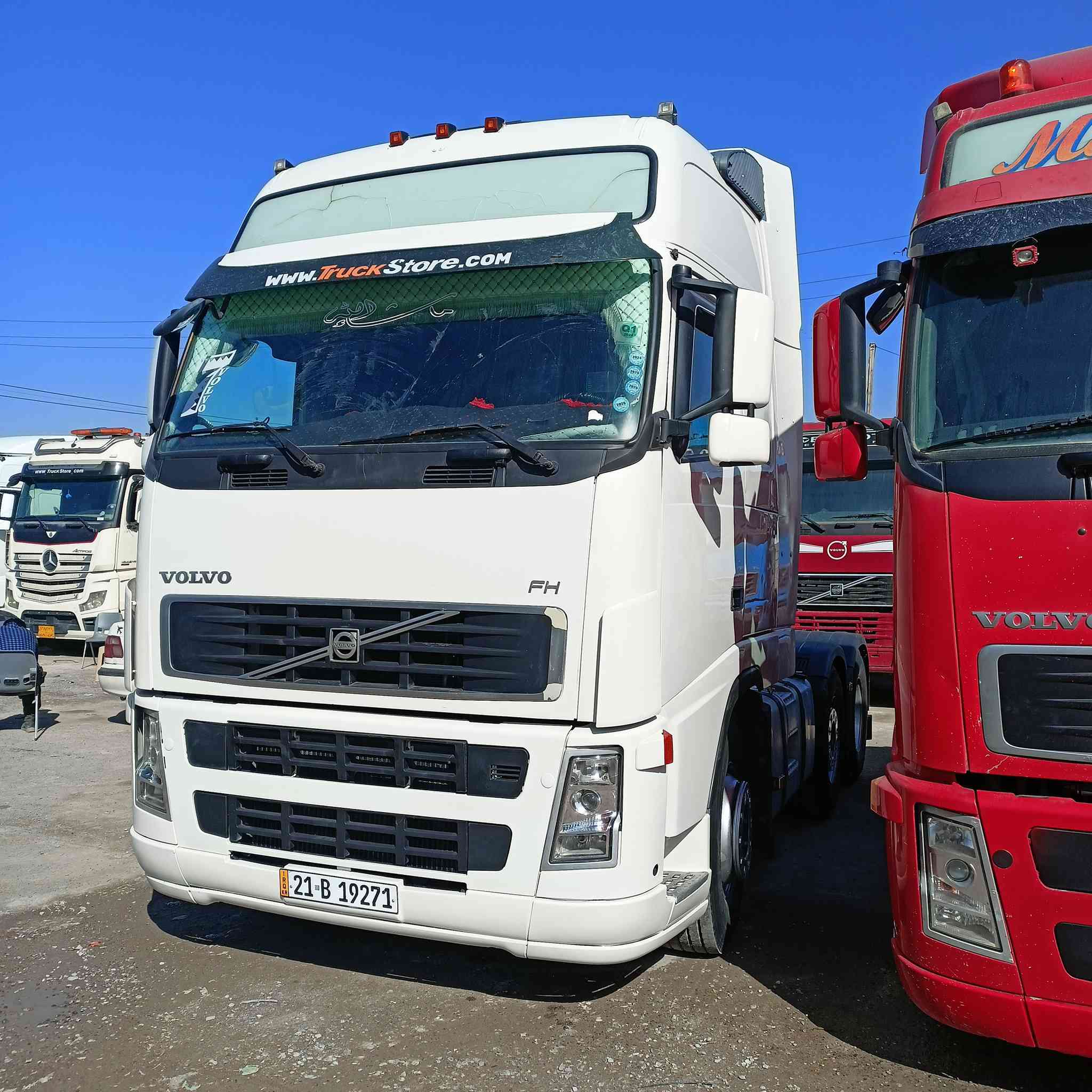 فالفو حجم 480 وحش كير اوتماتيك هاف سنكل امامي قمارا 4خطوط مرسمه سايلو فصل وربط كير محرك شرط شاصي مكفول قماره بدون صبغ رقم وسنويه جديد تخم تاير جديد سياره جاهزه بدون نقص شرط التحويل 
موديل 2007
سعر 250$
عنوان كركوك طريق المطار مقابل جسر حزيران 
معرض المتوكل 
***********
***********
***********
