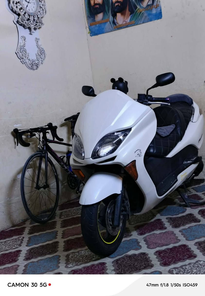 دراجه فورزه صفر 9 صارله 15يوم من طالعه من المعرض دراجه رمبه رمبه رمبه صالنصه رياضي وشوته رياضي حساس شغال 7 كير و4تحويلات دراجه نضيفه ماطالع بيه     سعره من الاخير 11ورقه قفل بدون ماتعامل....✅ مكلف بنشر اتصل او واتساب  ***********
