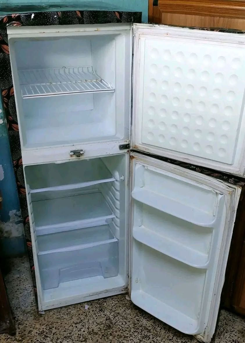 غراض منزليه للبيع مكان ايسر الموصل 
شاشه حجم 32 نضيفه بعد لاسق الاطار عليها سعرها 80
ثلاجه حجم وسط شرط التجميد سعر 80
سنك نضيف با كسر ولا فطر سعرو 80


**إذا كنت صاحب هذا الإعلان وتريد حذفه لأي سبب، رجاءا أرسل رسالة إلى الدعم الفني**