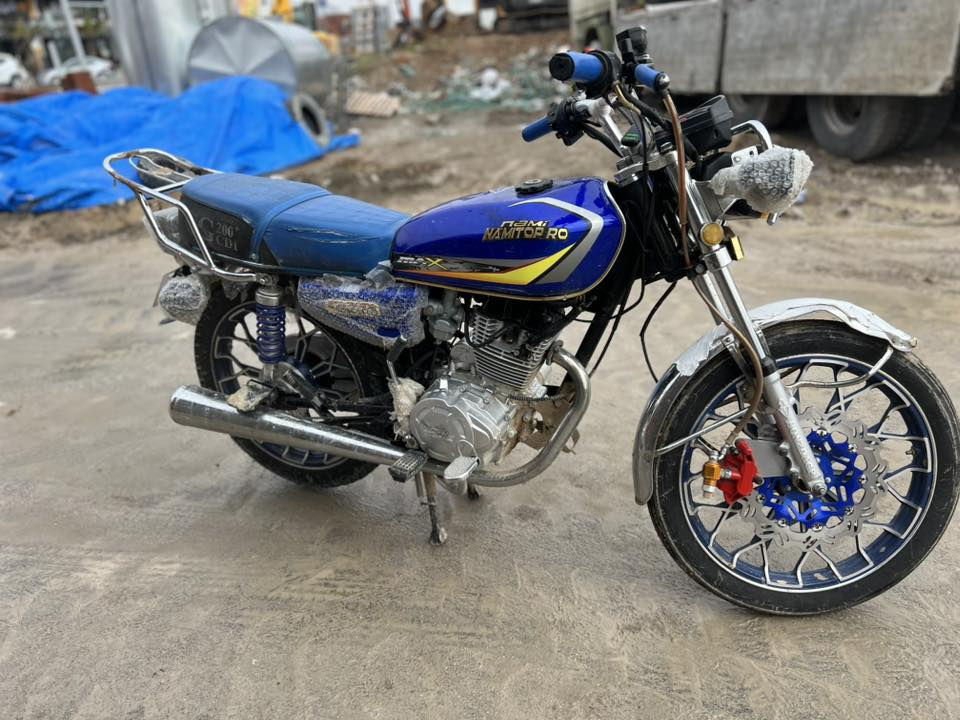 السلام عليكم نامي برو موديل 25مكينه 200كبس السعر 575وبي مجال قليل واتساب ***********
