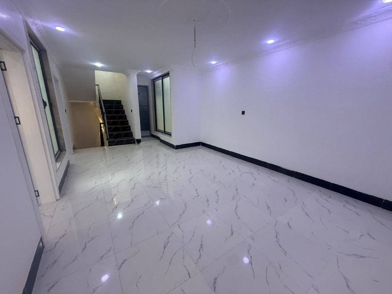 #عقارات_ابو_وسام
🔸سند طابو يتسجل بإسم اي عراقي
📍أربيل-بيت للبيع 5حساروك قرب شارع120m

➖مساحة 150M طابقين 
يتكون⤵️
➖4غرف نوم 
➖استقبال-صاله-مطبخ-مجموعه صحيات-كراج

📸 السعر والصورة متوفرة على قناتنا الرسمية في التليكرام 👇
🔗 https://t.me/Hassanabowissam
تابعنا الان وشوف احدث العقارات يوميا ع الصفحه الرسميه في فيسبوك
🔗https://www.facebook.com/share/17bqTYF3Ee/

📞 تواصل مباشر واتساب أو اتصال:
📱 ***********
📱 ***********

#عقارات_اربيل #شقق_للبيع_اربيل #بيو_لبيع_اربيل  #فلل_للبيع_اربيل #مجمعات_سكنية_اربيل
 #عقارات_كردستان  
#استثمار_عقاري_اربيل #عقارات_بغداد_سليمانية_اربيل  #عقارات_شمال_العراق  

⬅️ الأسعار والصور داخل القناة… لا تفوّت الفرصة

تابعنا الان وشوف احدث العقارات يوميا 🏘️
🔗https://t.me/Hassanabowissam

10 دفتر 70 ورقه
