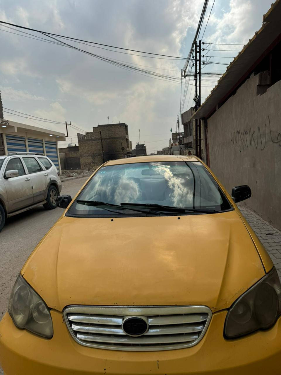 سلام عليكم بي وادي f3 موديل ٢٠١٠  حرة ما مطلوب مصفرة من غرامات عارضهه ٣٥  باقي التفاصيل اتصال على رقم ***********
