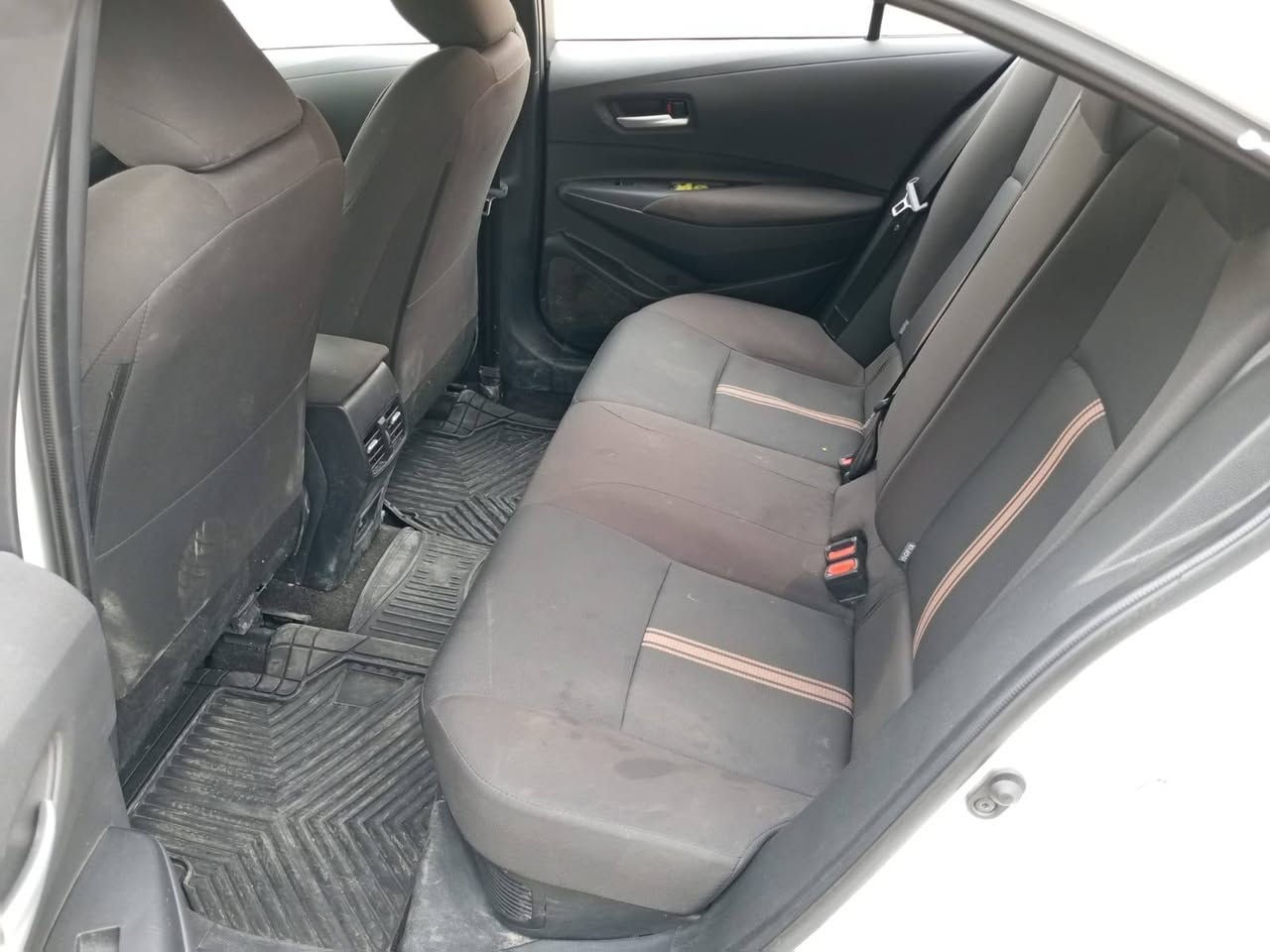 كورلا هايبرد فول مواصفات 2025 للبيع السعر 160 بيها مجال بسيط حك الجيه اتصل ***********
