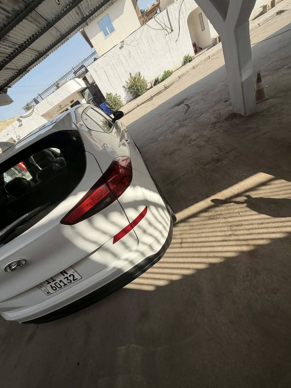 سلام عليكم توسان أمريكي للبيع موديل 2019بيه حادقه قبق جنطه عل كد شبر صبغ فقط مكينه 2000GDi ماشيه 121الف حقيقي السياره كامله وأحله من الصور وبالعافيه عل ياخذه 

العنوان بغداد العلاوي 
السعر 168 وبيه مجال 
***********
