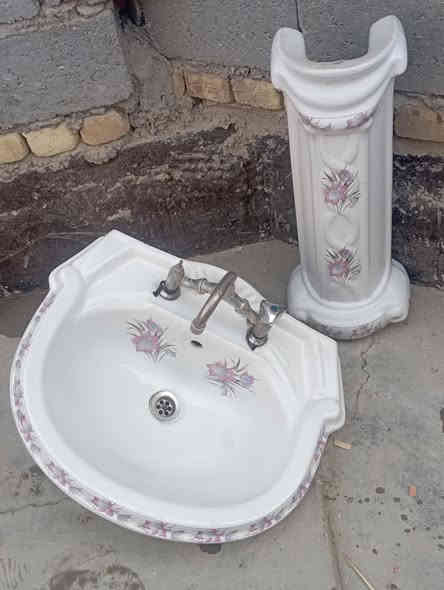 باب + مخسله نضيفه جدآ  السعر يمك  لاتكسر بيهن  قيم وتعال اخذهن  العنوان طهمازيه تقاطع شريفه ع ***********
