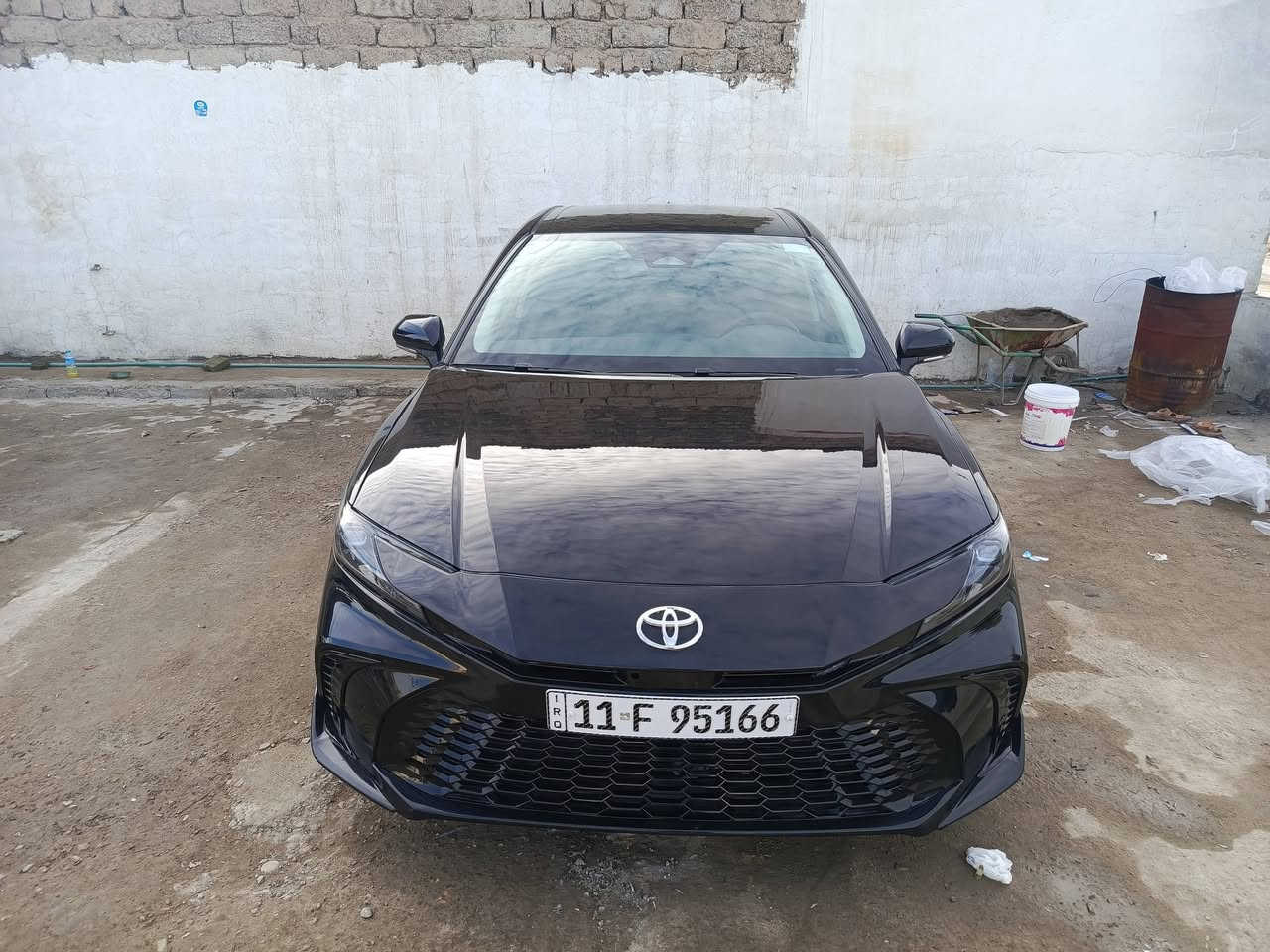 االسلام عليكم 
كامري هايبرد لون اسود
2025 دخول جديد رقم بغداد
مكينه2.500 بانزين و هايبرد HEV 
فئة ال Le ماشيه 10 الف ميل
حساسات
تحكم ستيرن جهتين
رادار امامي
رادار جانبي
قياده ذاتيه
كروز سرعه
مانع انزلاق
مانع تصادم
حساسات ضغط الاطارات
بك لايت لد   LED
لايت زنون امامي بلادي LED
ويل 18
محدد مسار
تصحيح مسار
حساسات ستيرن التنبيه  
مودEV
اوتو هولد
 بصمه
3أنظمة قياده ECO / Normal / Sport 
قطعتين تبريد
سايد بريك بصمه
نضامGBS + خرائط
اوامر صوتيه وتسجيل صوتي
كامره خلفيه
منافذ تايب سي 
شحن لاسلكي 
وبعد بيها مواصفات معروفه
تحويل ثاني يوم 
سعر195بيها مجال شي بسيط
مكانها  صلاح الدين سامراء 
‏  التواصل عبر الاتصال فقط ووتساب ***********  
ضرر فقط بنيد
ورقم الشاصي مرفق ب صور مع الضرر
