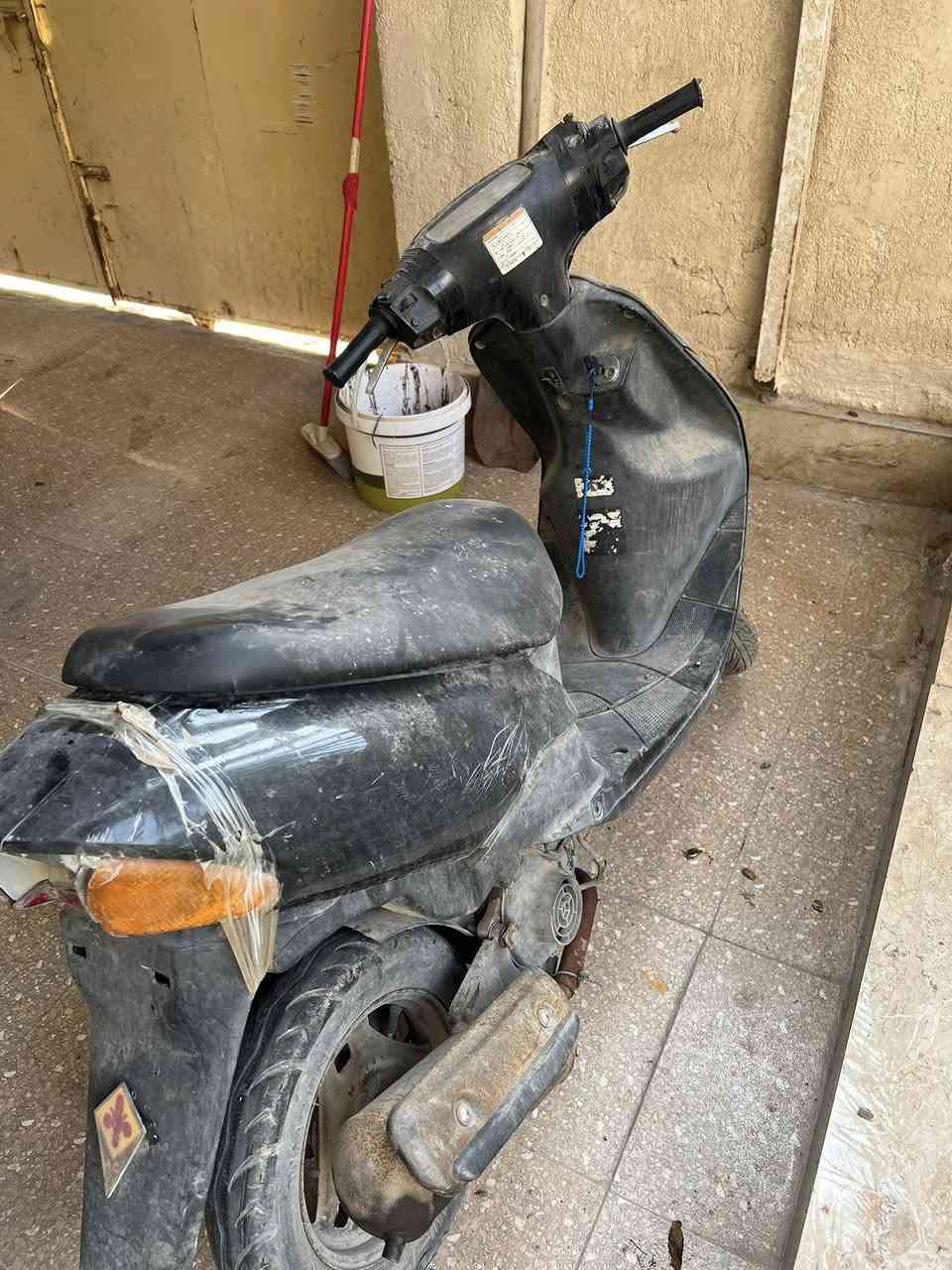 السلام عليكم
دراجتين ساسوكي للبيع 

الاولى السوده دراجه اوراقها موجوده ب اسمي 
مجفته ناقصها بس تنضيف كابريتر سعرها 150 الف مجال بسيط 

الثانيه الرصاصيه اوراقها ضايعه هيه هم بسم صديقي 
ما ادري شنو مشكلتها ابيعها على حالتها ما تحتاج تجفيت 65 الف مجال بسيط للشراي 

الي ياخذهن ثنينهم اتساهل وياه 

العنوان مغربه 
للتواصل على الرقم ***********
