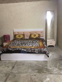 تخت نوم • جديد • مستعمل