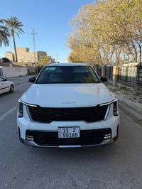 سورنتو ٢٠٢٥ • ٦ سلندر • ماشي ٦٠٠٠