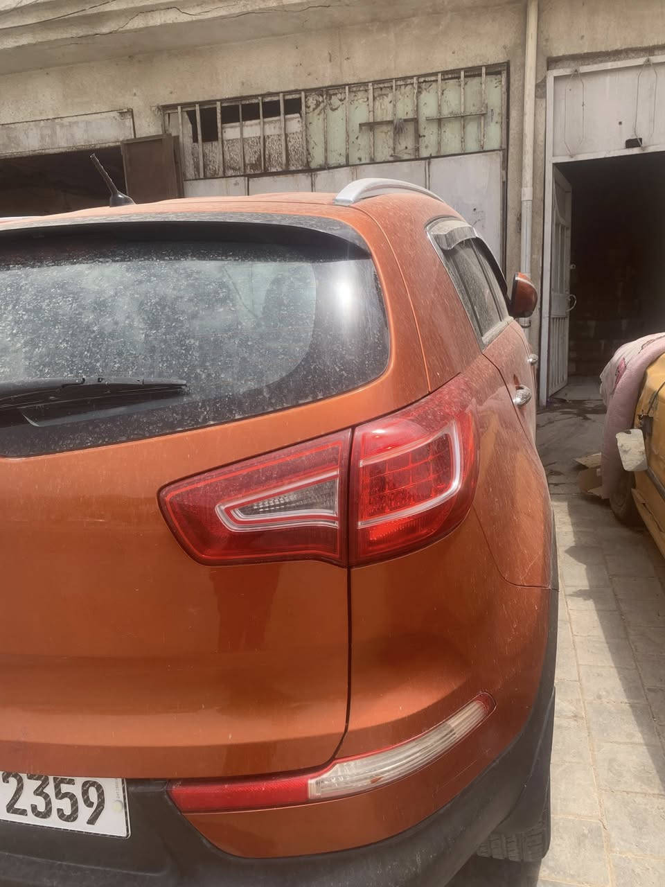 سلام عليكم     سبورتج مديل 2012. خليجي مكينه 2000 دوش  رقم بغداد   السياره جاهزه من كل النوحي 
بيه بس باب الصدر صبغ 
مكان بغداد   رقم الهاتف.  ***********
