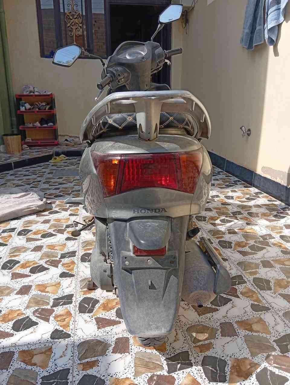 للبيع مفتوح عايزة چاملغ أمامي السعر 550 شغال كلشي ماعايزة
***********
