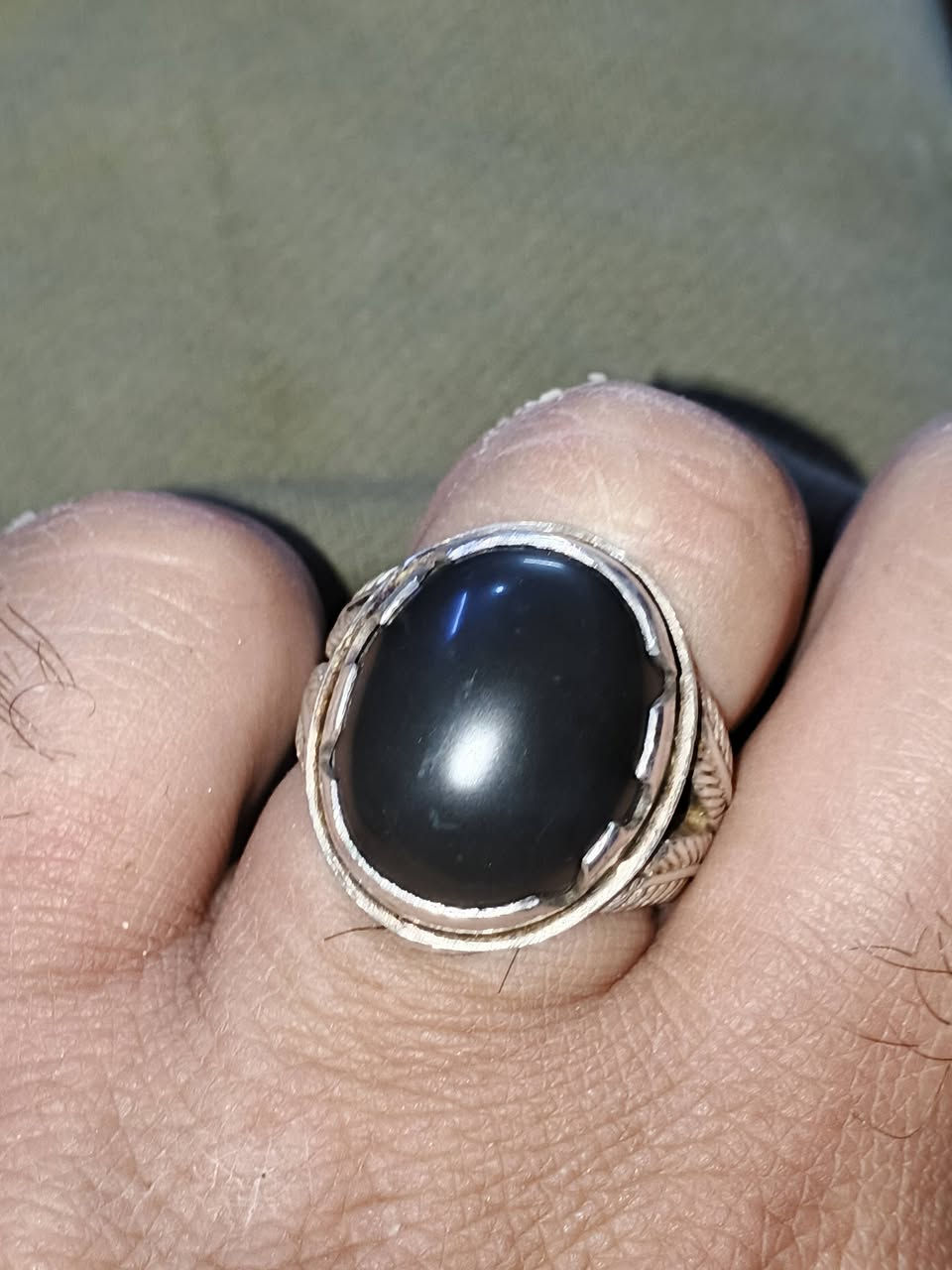 محابس كلهن قديمات سلاماني عينتين صريحات ياغه يدويه وجزع ولسود ما عرفه شنو حجرته ما يشف مكاني بغداد مدينة الصدر توصيل ما عندي ***********
