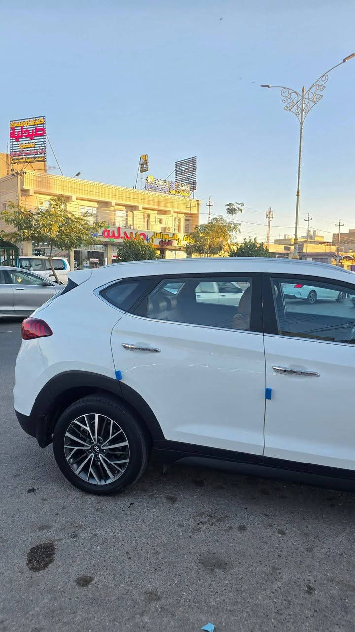 سلام عليكم توسان مديل ٢٠١٩ خليجي مكفوله من الصبغ والتبديل فول خمس عدسات شاشه كامره امامي خلفي دواخل صاج بصمه تسغيل وبيبان وجنطه مري شفط ترحيب بل المري تريد قطعتين كشنات جلد و كهرباء  ماشيه ١٣٥ الف مكان السياره كربلاء السعر ١٩٧ وبيها مجال 
اتصل وبيك خير وتدلل ***********
