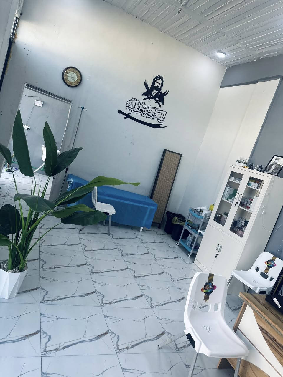 عيادة فلورنس التمريضية النموذجية  💉🩺 متواجدين  صباحاً ومساءاً

نضع صحتكم وراحتكم في مقدمة اهتماماتنا.
نقدم لكم أفضل الخدمات التمريضية والرعاية الصحية بأيدٍ خبيرة وكادر متميز. متوفر كادر نسائي 

✔ إعطاء العلاجات
✔ تركيب الكانيولا
✔ قياس الضغط والسكر
✔ العناية بالجروح
✔ خدمات تمريضية مميزة
✔️ زيارات منزلية 
✔️ حجامة 

📍 العنوان: النجف الأشرف – شارع نصر ميلاد قرب مدرسة الغدير الاهلية
📞  للاستفسار: ***********

صحتكم أمانة… وخدمتكم شرف لنا.
