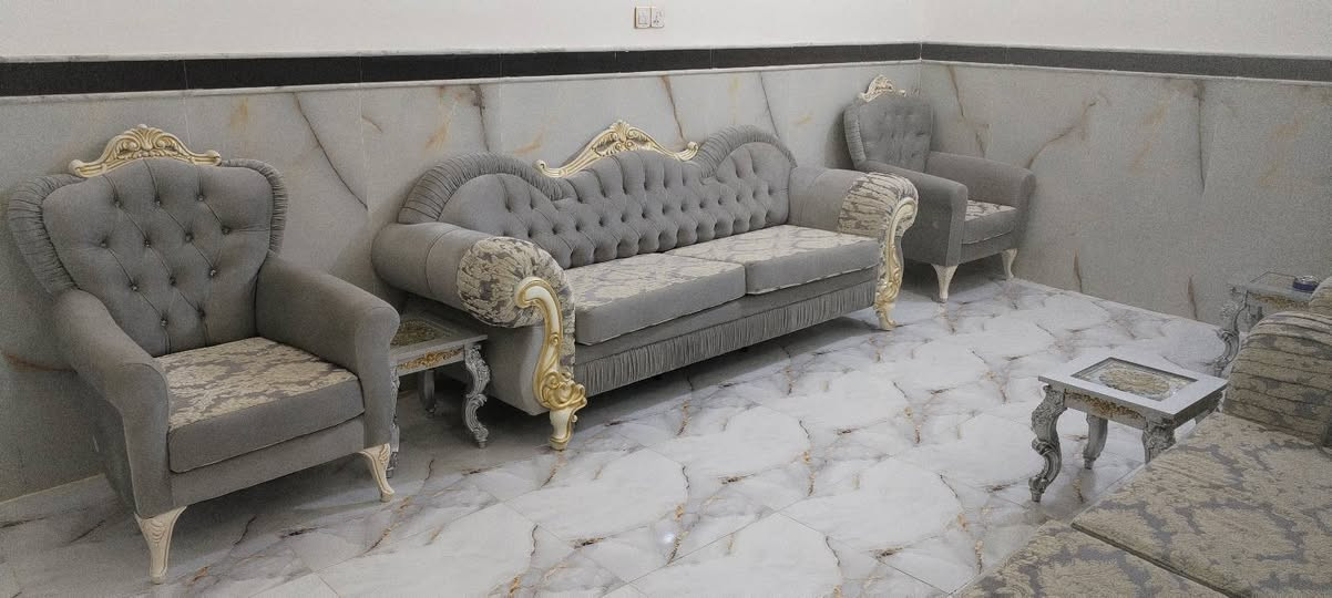 السلام عليكم تخم تركي باله ثقيل 10مقاعد ويا سيت طبلات للبيع رقم *********** عمارة, ميسان
