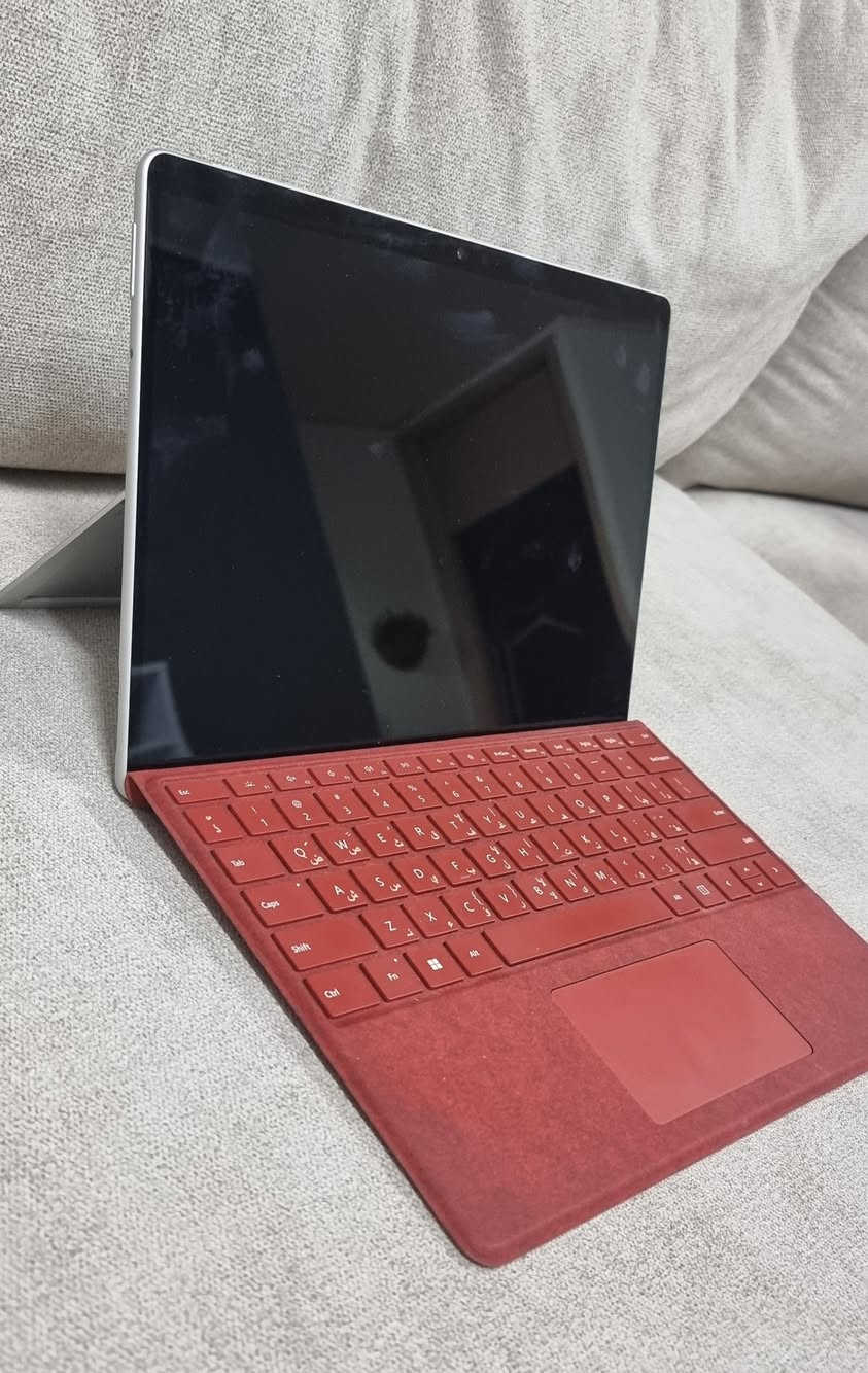للبيع لابتوب Microsoft surface pro 8 
معالج Core i7 الجيل 11
رام 16GB
سعة التخزين 256GB NVME


**إذا كنت صاحب هذا الإعلان وتريد حذفه لأي سبب، رجاءا أرسل رسالة إلى الدعم الفني**