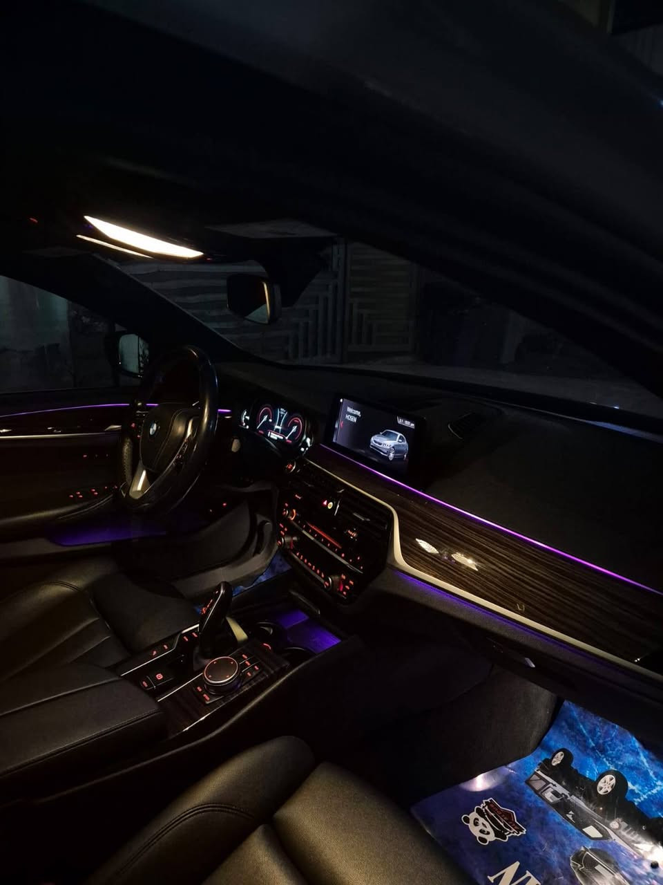 Bmw 530e ٢٠١٩
هايبرد
ماشية ٦٠الف كيلو
نظيفة لايوجد نقص و لا عطل 
مكانها بغداد القادسية 
السعر ٢٤٠٠٠ 
***********

