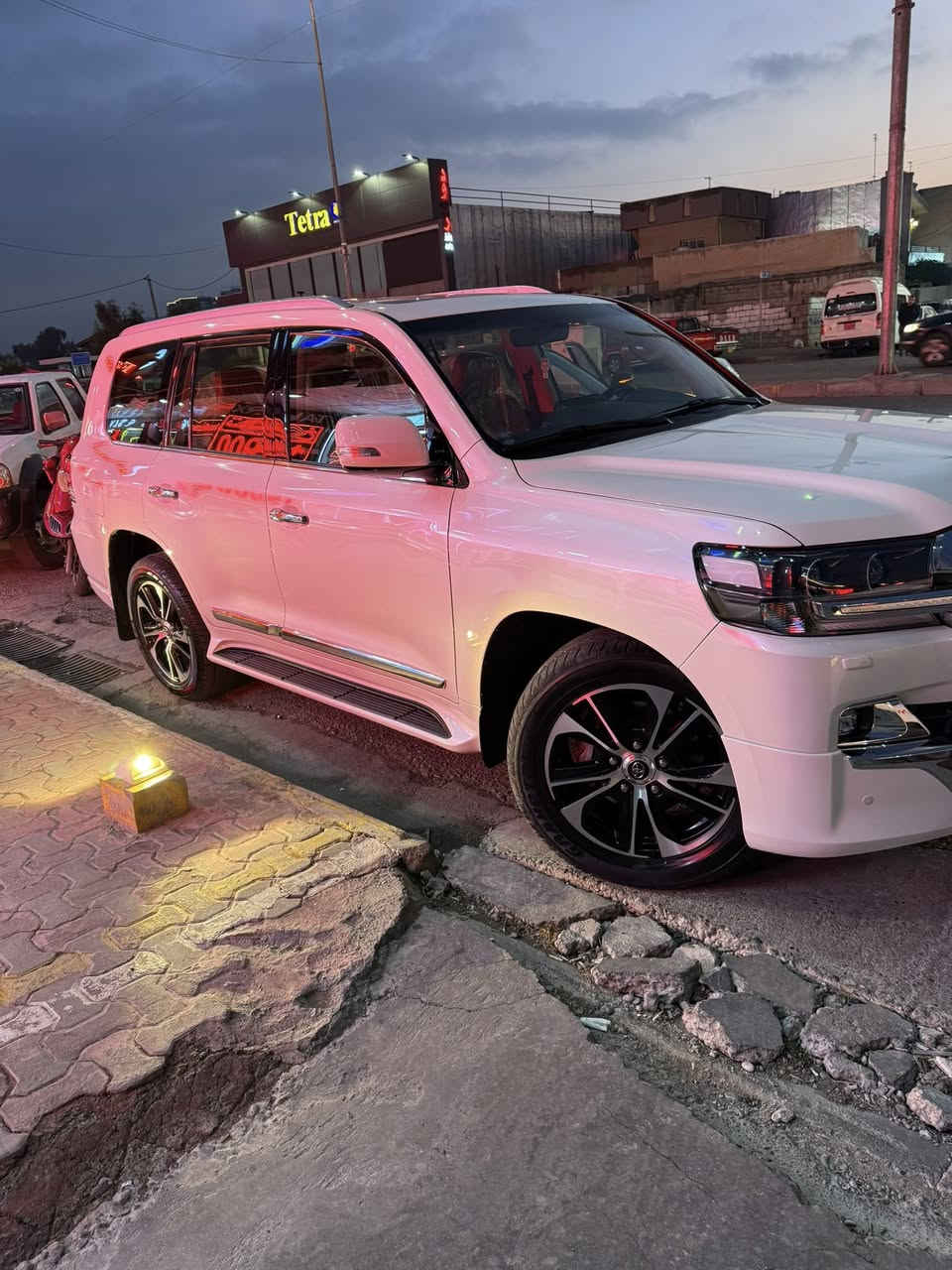 ‏لاندكروزر موديل 2021كراند تورنك
شركة جيهان 

مكينة v8 4000 المرغوب 

‏ماشية 48 الف 

‏مغلفة PPF

‏مكفولة كفالة عامة من الشخط

‏رقم أربيل باسمي

سعره 60 الف دولار يعني 6شدات 

مكانة بغداد للكاظمية 

***********
