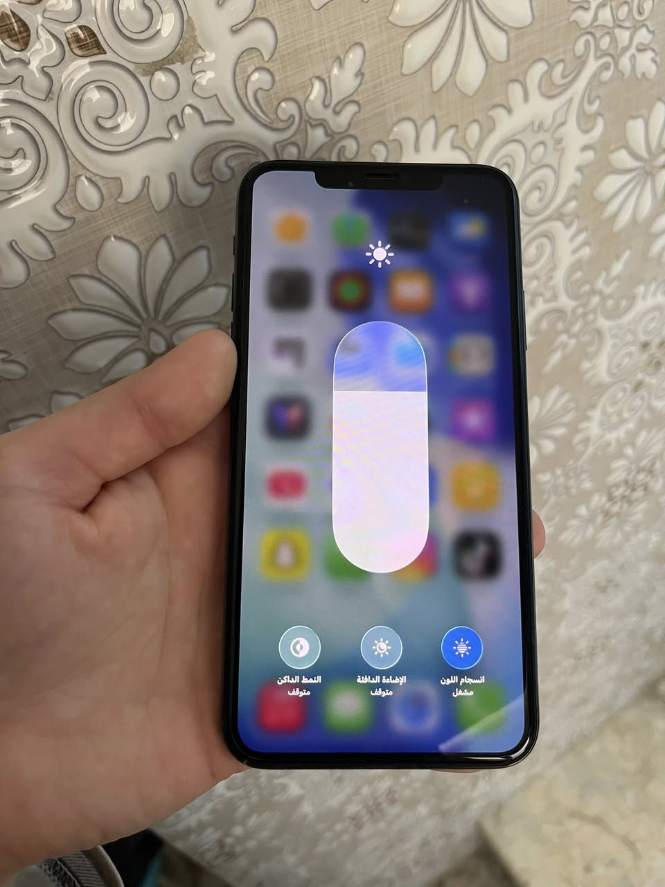 ١١ برو ماكس ذاكره ٢٥٦ جهاز ممفتوح بلاد بطاريه ٧٤ شحن كلش زين على الفحص
سعر ٣٠٠ قفله من الاخير 
بغداد ***********
