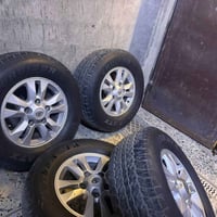 تخم تاير مع الوياله لاندكروزر ١١ للبيع نظافة ٩٥% السعر 500 قفل الرقم:0...