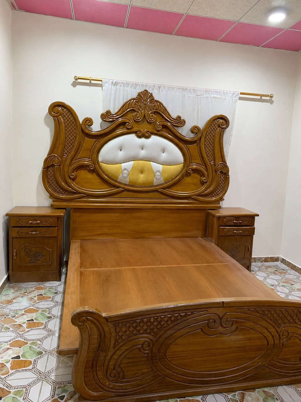 السلام عليكم للبيع غرفة  كامله نوم صاج
السعر مليونين ونص 2,500,000 دينار عراقي

📍 الموقع:البصره الزبير

للاستفسار:***********
