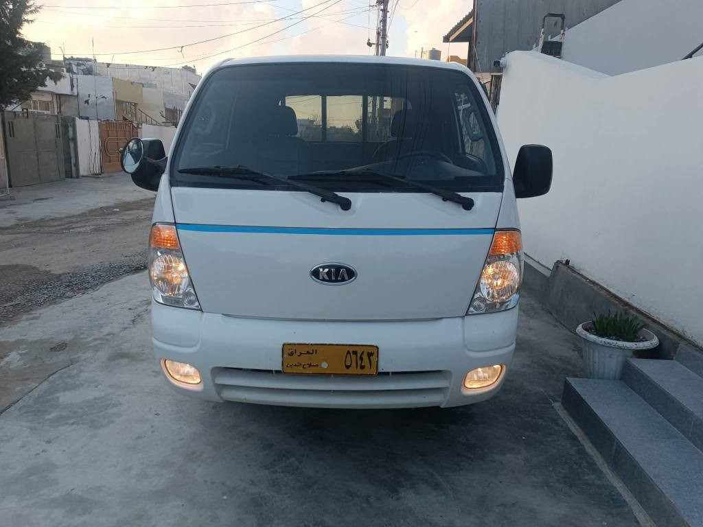 کیا مۆدیل 2011
سەیارەکە 3000ی سۆپەری مەکینە ڕەشە 
مەکینەی بیلاد 2011 یە هەڵم و بوخاری بەشەرت
گێڕ مەکینە و ئەکسل بەشەرتی 10 فیتەر 
سەیارەکە شانسی جوان چاکراوەتەوە بە شەرتی 4تەن 
پێنج دووگمە و دەبڵ سەلە و ئاوینە کارەباو ناو فۆڕمیکا و هتد...! 
بۆدی لۆکی لەسەرە 
ژمارەکەم لە یەکەم ڕەسم دانراوە السليمانية, العراق


**إذا كنت صاحب هذا الإعلان وتريد حذفه لأي سبب، رجاءا أرسل رسالة إلى الدعم الفني**