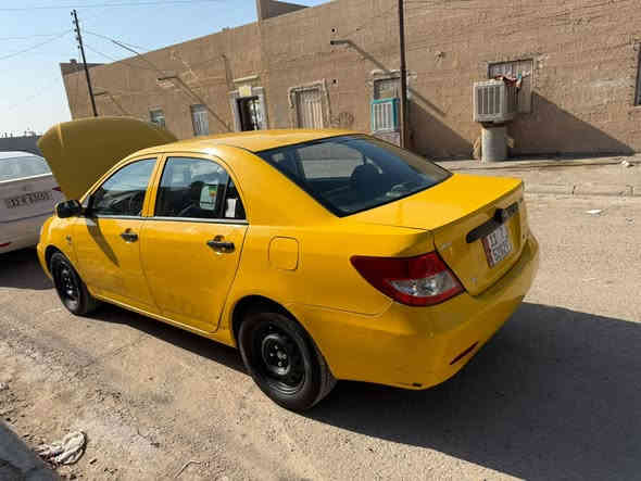 سلام عليكم 
بي واي دي 2019
سياره بدون صبغ وضربه بس بيه كم قطعه بارد مكينه كير جدد صدر جديد داخل جديد تخم تاير جديد باتري جديد تبريد ثلج 
بيه بس شوي صوت بل باور 
منضومه غاز اصليه 
رقم بغداد بسمي 
سعر 73بيه مجال قليل 
***********
