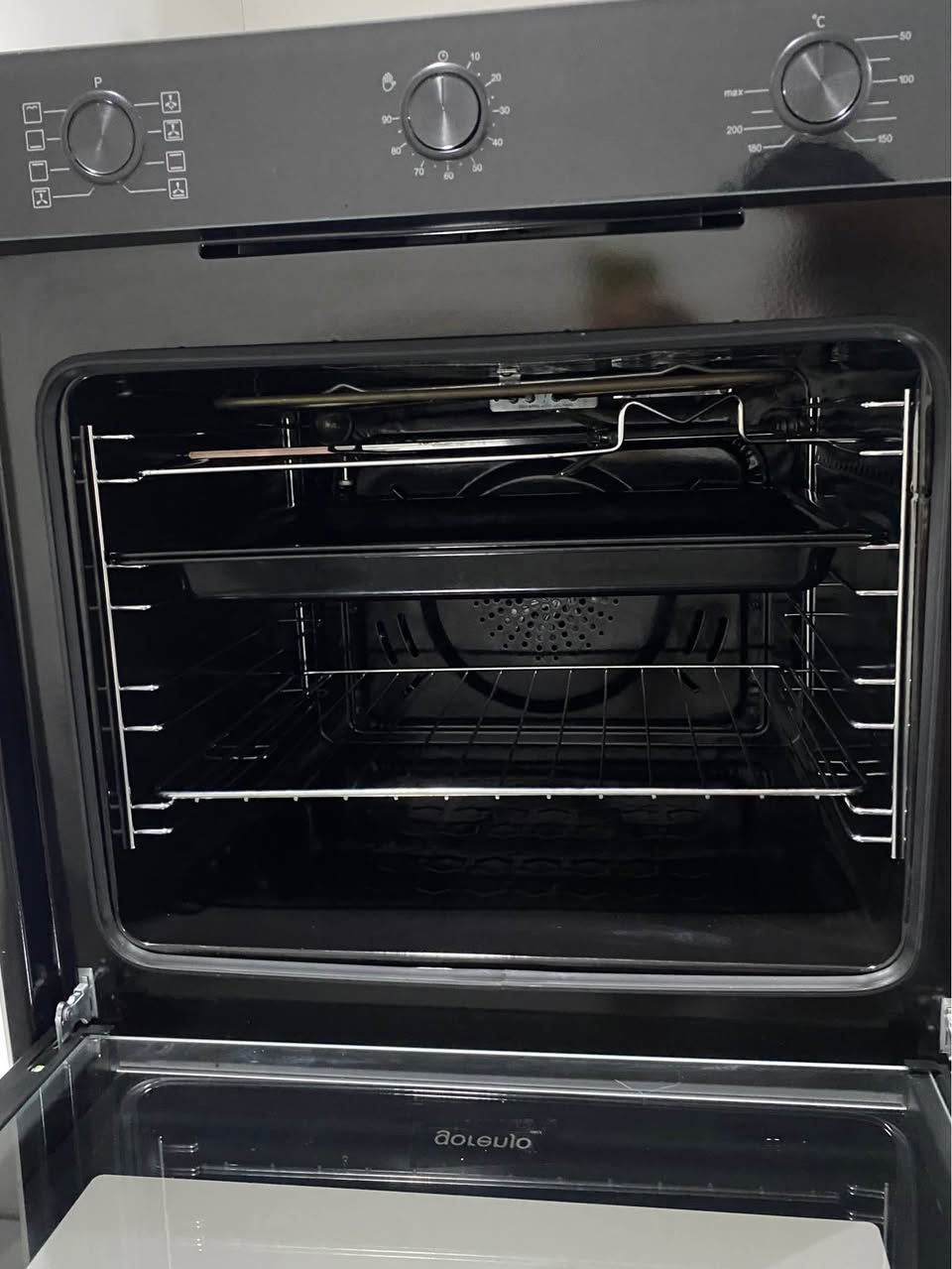 سلاوتان لێبێت بەڕێزان

ئەم فڕنی ناو کەوانتەرمان هەیە بۆ فڕۆشتن
مارکەی جۆرینجۆی ئیتاڵیە
زۆر زۆر پاکە و بێ عەیبە بەشەرتی پاک و چاکی ئەیفڕۆشم
پانکەی تیدایە هەوابڵاو دەکاتەوە
سینی و شەوایەی مریشک هەمووی لەگەڵە
شوێن سلێمانی السليمانية, العراق


**إذا كنت صاحب هذا الإعلان وتريد حذفه لأي سبب، رجاءا أرسل رسالة إلى الدعم الفني**