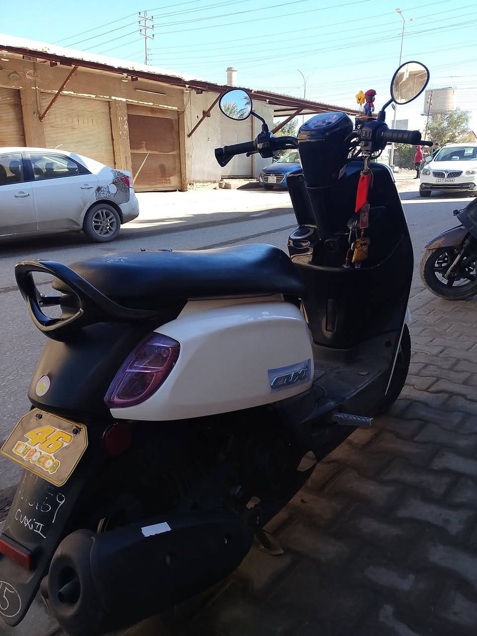 سلام عليكم للبيع بوليس موديل 2016 ياباني صار سبوع من نازله من رمبه دراجه جديده بمعنه الكلمه برغي مامفتوح بيه وصل موجود مل معرض عليه عدسه زنون سعر 1250 وبيه مجال مكان مسيب هاذه رقمي *********** ولا صير لوتي
