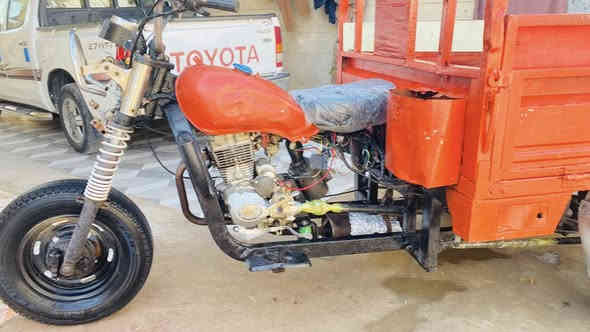 ستوته دايوان للبيع ادوات ادوات مكفوله عشائر  محركها مديل ١٨ سوبر دايوان مبدل بيه بس بستم سعر500 ألف بيه مجال حك جيبه مكاني ناحية المنار (الحمار) تصال ***********
