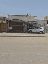 السلام عليكم
عقار  ركن ع شارعين 
تجاري للبيع مساحه 442 متر ..
يباع ربع العقار 110متر .
للاستفسار الاتصال على الرقم ***********
