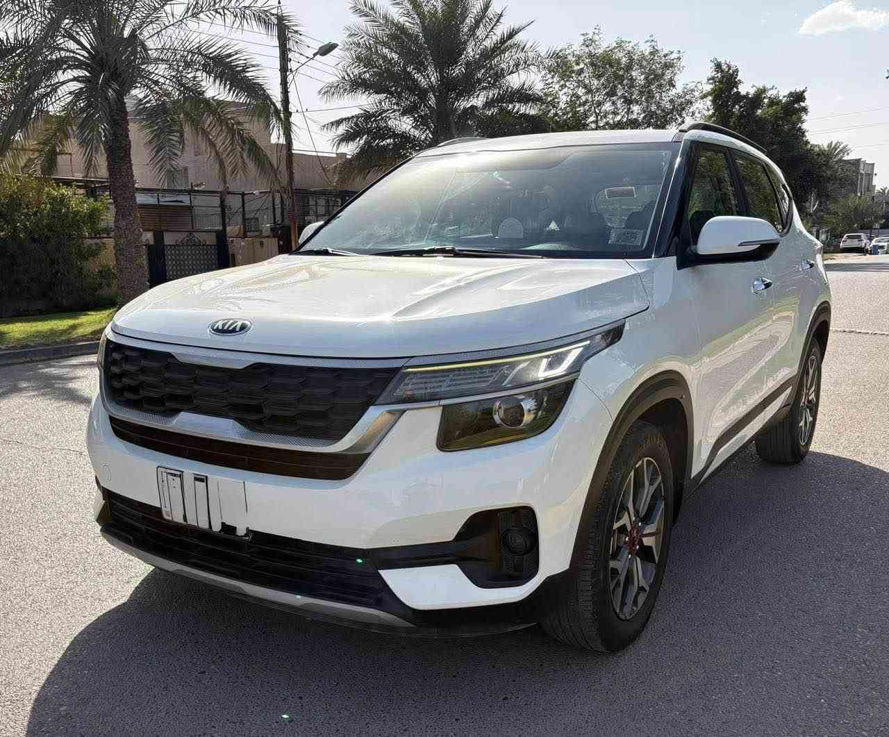 كيا سيلتوس 2020 وارد خليجي ضمان الشركه الدوليه رقم بغداد تحويل مباشر
السياره فول مواصفات عدا الفتحه
محرك 1600
بصمه
مقاعد جلد اوف وايت
تبريد قطعتين
تبريد شاشه
كاميرا خلفيه وحساسات
مري قابله للطي
لد امامي وبلوجكتر
السياره كلش نظيفه بدون صبغ وبدون بارد صيانتها كلها بالشركه وعلى ايد وحده
ماشيه 79000 كم
السعر 15000$
للاستفسار الاتصال على الرقم
*********** بغداد, العراق
