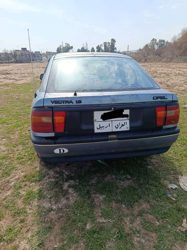 بسم الله الرحمن الرحيم اوبل فكترا موديل 91 جنطة محرك 18 كير ومحرك بشرط تايرات جديد باتري جديد كهربائيات شغالة سقف سيلايت أي بي اس بدون ضربة بدون صبغ فقط هلالات معمرة قطرة خياس مابي بي كوبون بنزين شرط تحويل ووكالة سنويه منتهي 32بي مجال بسيط مكان سيارة التون كوبري ***********////*********** ديبيس, كركوك
