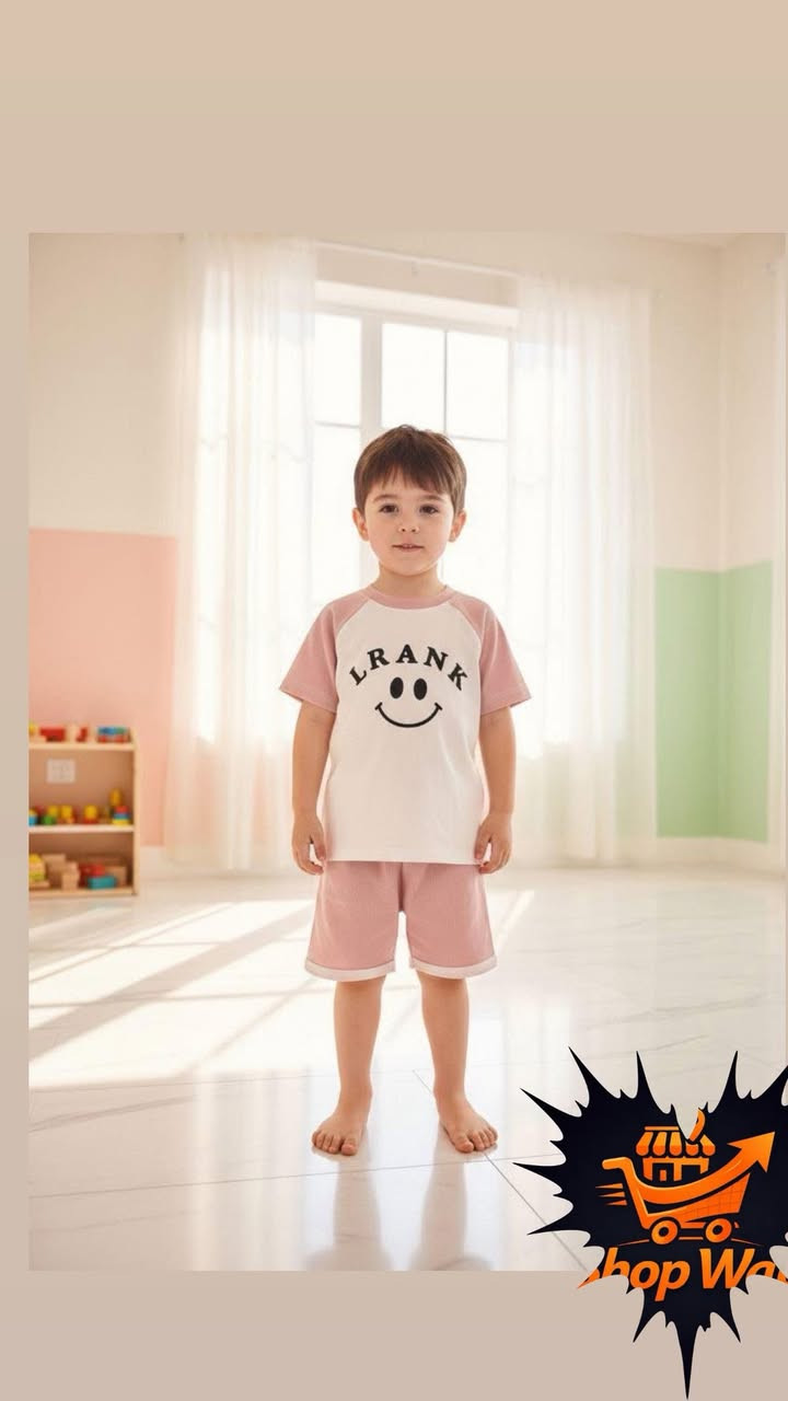 تراك ولادي خامه زبده يلبس عمر 3 سنوات الى 7❤️
سعر (8)الف فقط 
توصيل جميع محافظات
 *********** واتس اب
