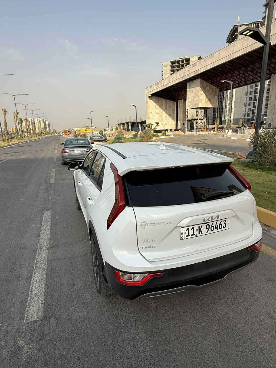 كيا نيرو 2024 كهرباء بالكامل، ماشيه 30000 آلاف كيلو بس، السياره ما تحتاج لا دهن ولا بانزين ولا فيتر ، كهرباء بل كامل وتفويله مالته تمشيك 550 كيلو ويه التبريد، يعني تشحن وتوكل على الله 

السياره كلين وبدون دواخل، بيها ضربه جاملغ بالجهه اليسرى ورجعت نفس اللون بدون أي قطعه صبغ.

المواصفات: كير ماوس، تبريد، تحكم ستيرن، فول شفتات، نضام سبورت وإيكو، رادار جانبي وامامي، توقف ذاتي، تحديد مسار، حساس خلفي، كامره دواره، كشنات تدفئه، تشغيل عن بعد.

مكان السياره: بغداد – حي الجهاد.
للاستفسار: ***********

يرو #كيا_2024 #كهرباء_كاملة #سيارات_كهربائية #سوق_السيارات #سيارات_العراق #سيارات_بغداد #بيع_سيارات #عروض_السيارات #اعلان_سيارات
